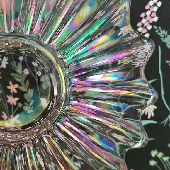 VINTAGE 60s Starburst Celestial Iridescent Rainbow Decorative Carnival Glass - Picture 6 of 7